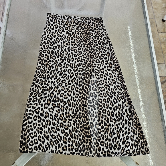 H&M Leopard Print Woman's Midi Skirt Y2K Soft Girl Chic Aesthetic Size 6 EUR 38 - Picture 1 of 8